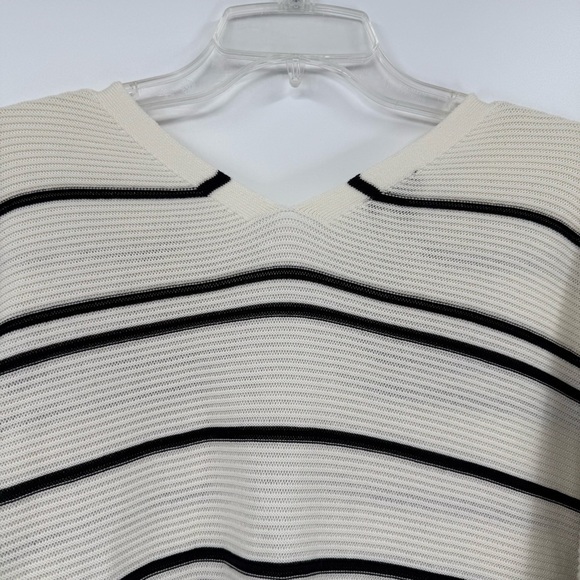 Talbots Women’s Size XL Cream Black Stripe Pullover Long Sleeve Tunic Sweater - Picture 10 of 11